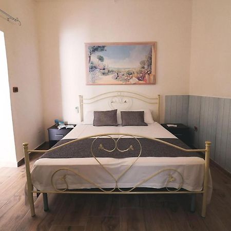 Villa Le Conchiglie Di Taranto Mediterranea Pulsano Esterno foto