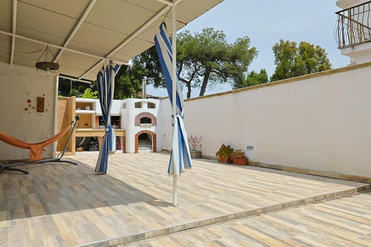 Villa Le Conchiglie Di Taranto Mediterranea Pulsano Esterno foto